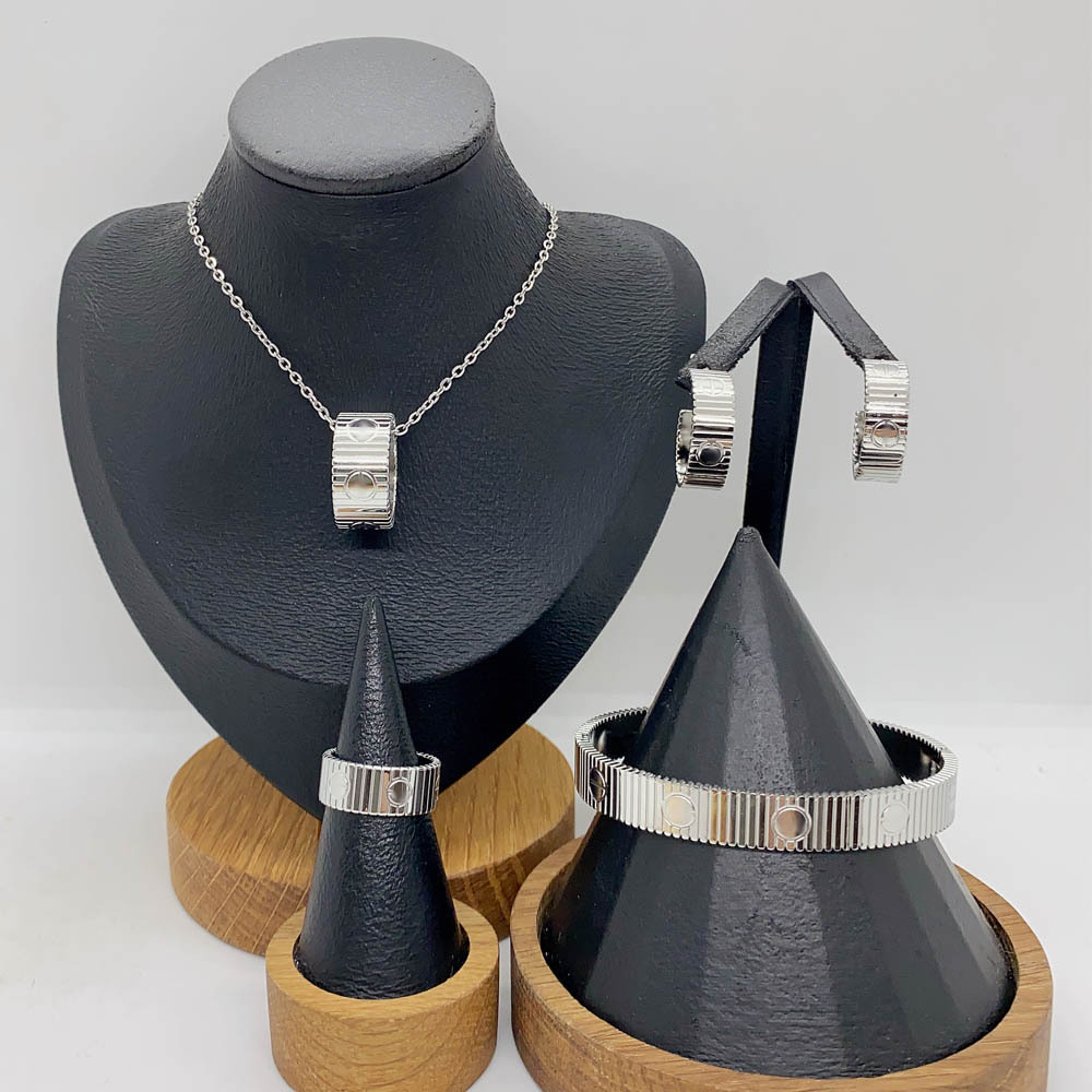 Stainless Steel Jewelry Wholesale No Minimum